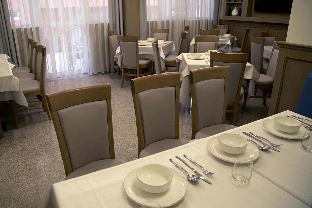 Aquasun Family Hotel 산단스키 외부 사진