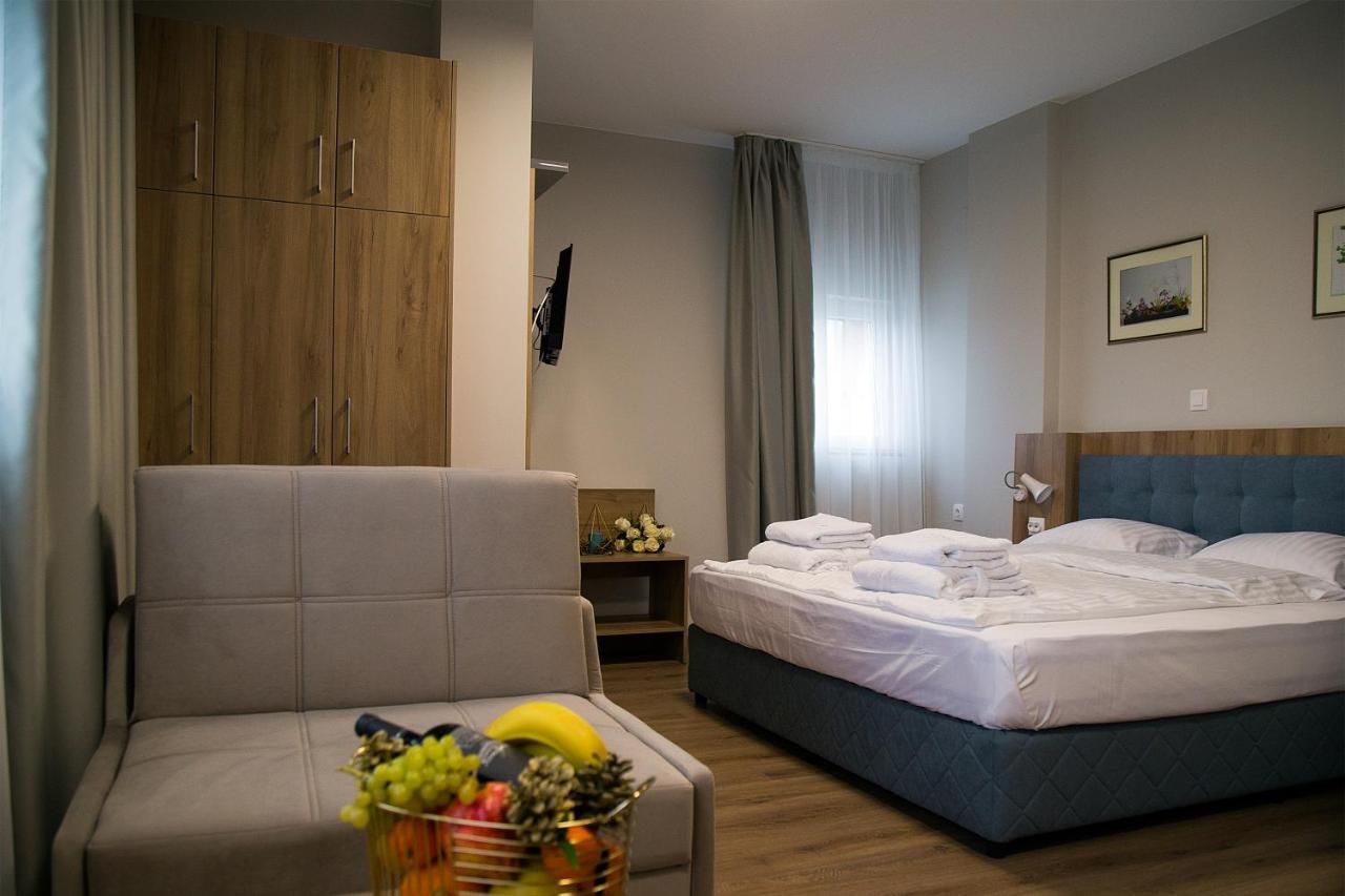Aquasun Family Hotel 산단스키 외부 사진