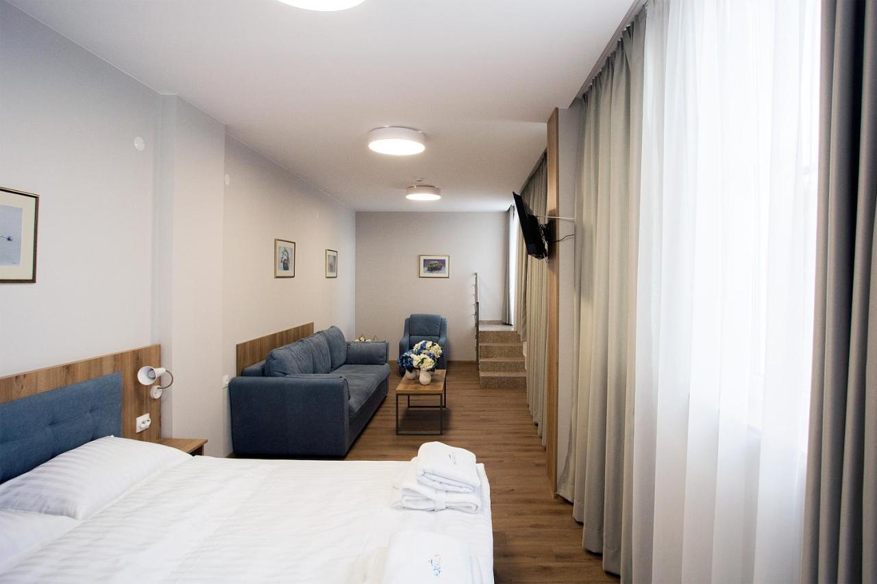 Aquasun Family Hotel 산단스키 외부 사진