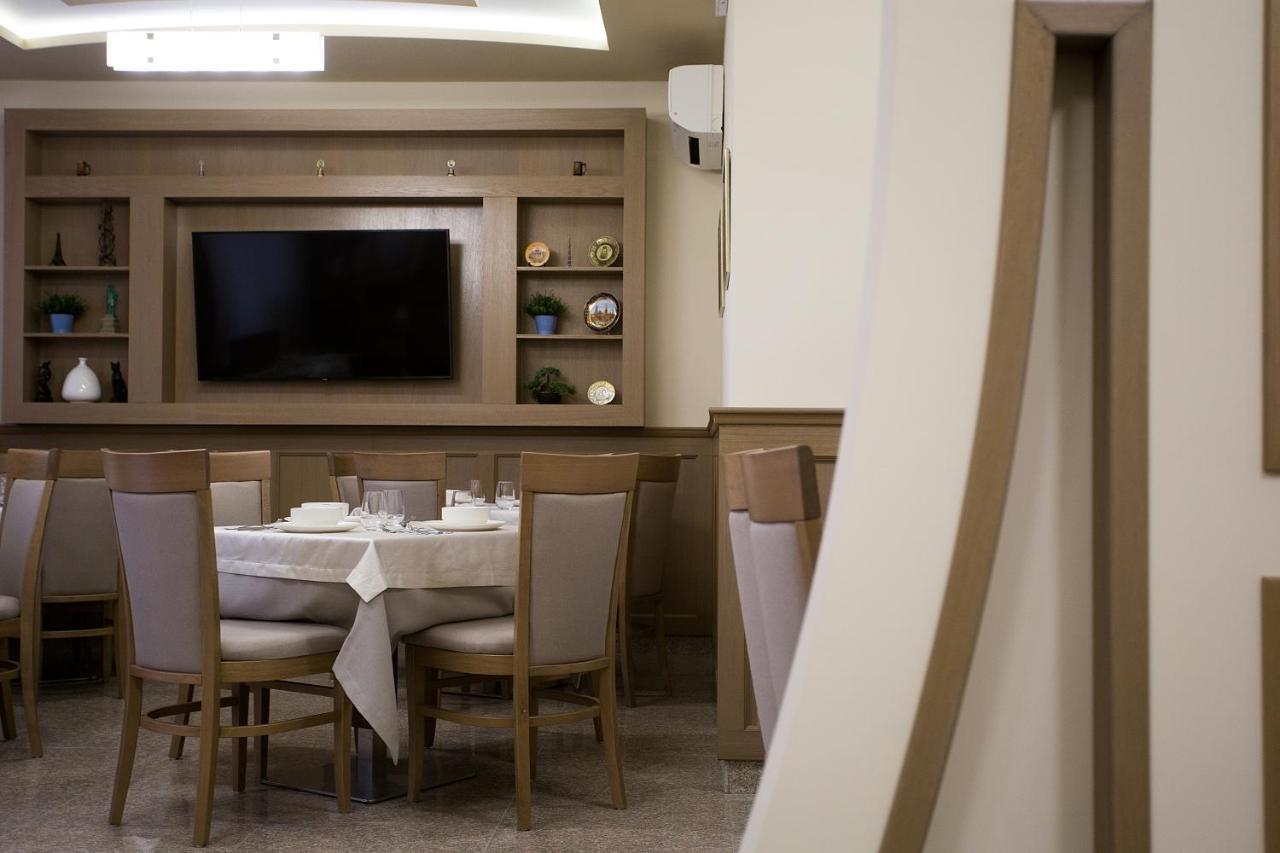Aquasun Family Hotel 산단스키 외부 사진