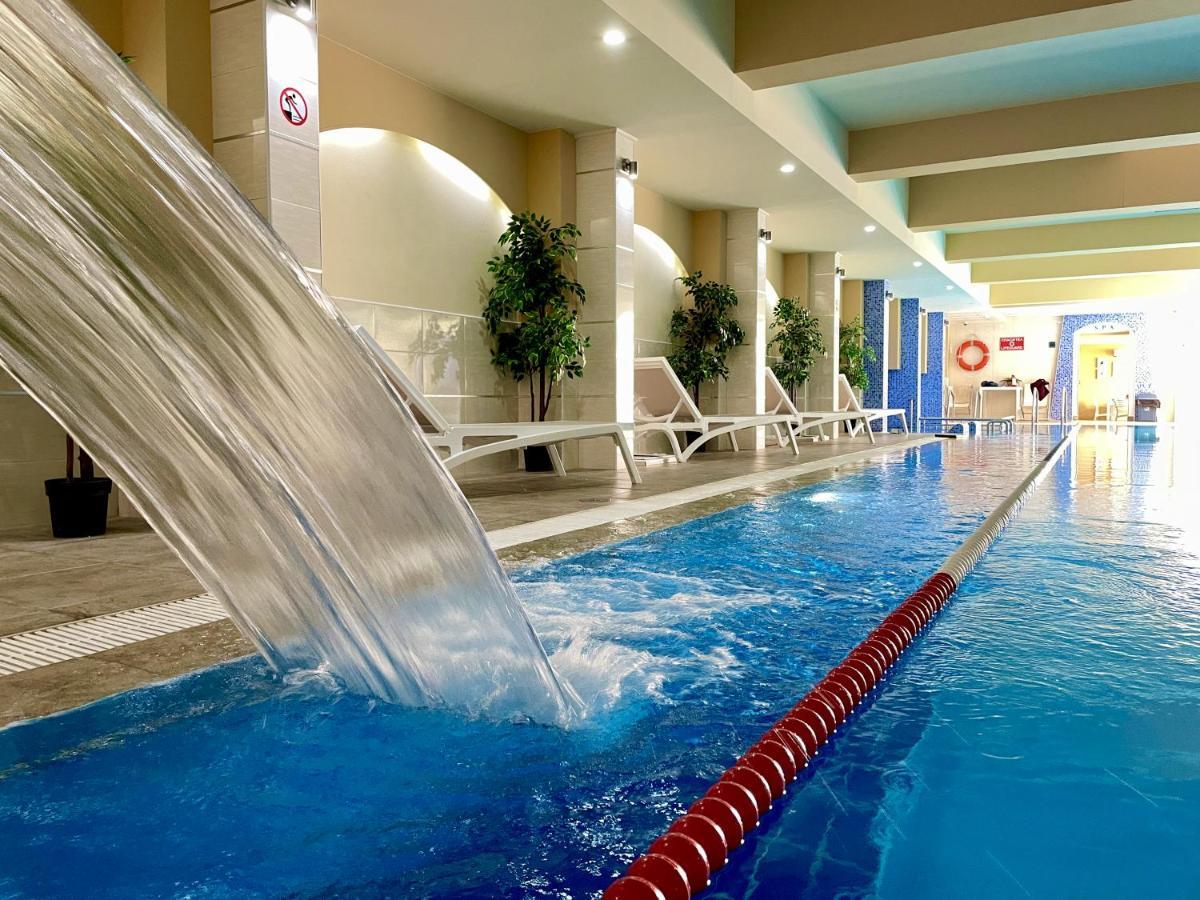 Aquasun Family Hotel 산단스키 외부 사진